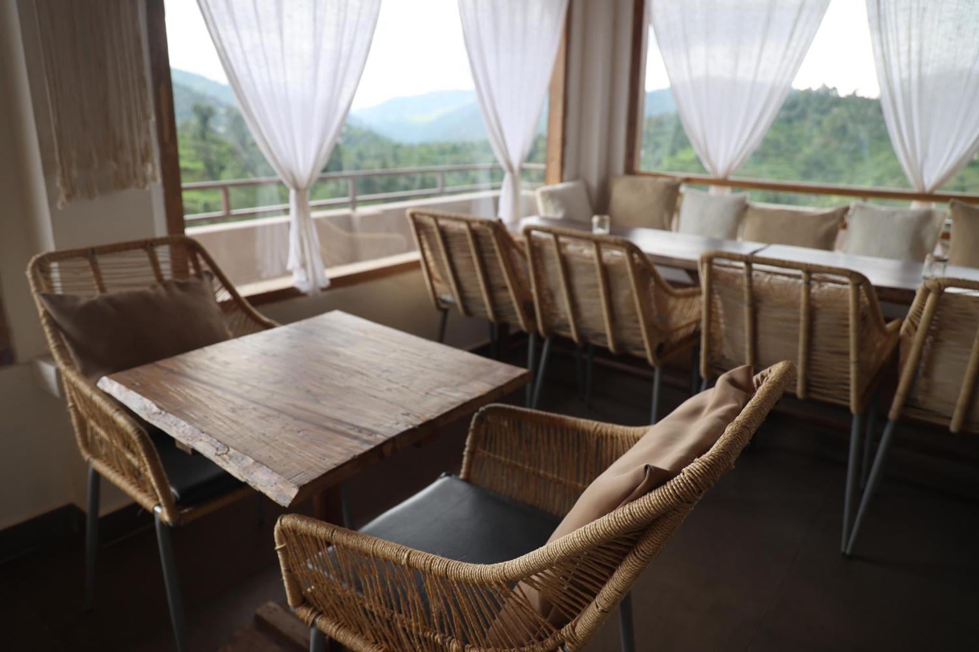 Exstasy Stays - Bathtub Rooms & Cafe - Your Romantic & Cozy Getaway - Thhpsociety - Mukteshwar Eksteriør billede